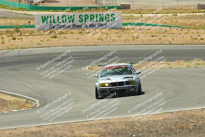 media/May-31-2025-CalClub SCCA (Sat) [[2c1a04e1ee]]/Qualifying/Group 2/Turn 4/